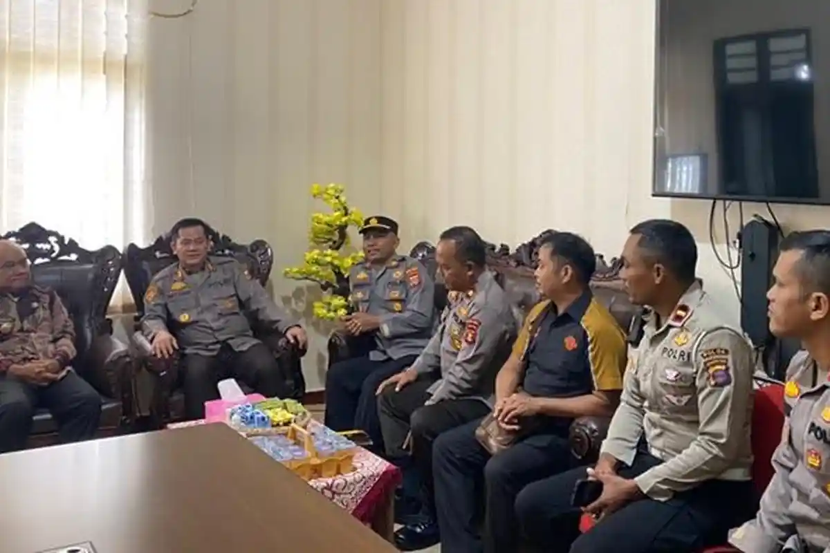 Kapolres Mahulu Silaturahmi dengan Wakil Bupati, Wabup: Pelayanan kepada Masyarakat Lebih Dekat