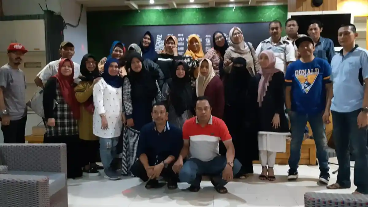Alumni Salis 95 Gelar Pra Reuni Perak di Planet Beckham