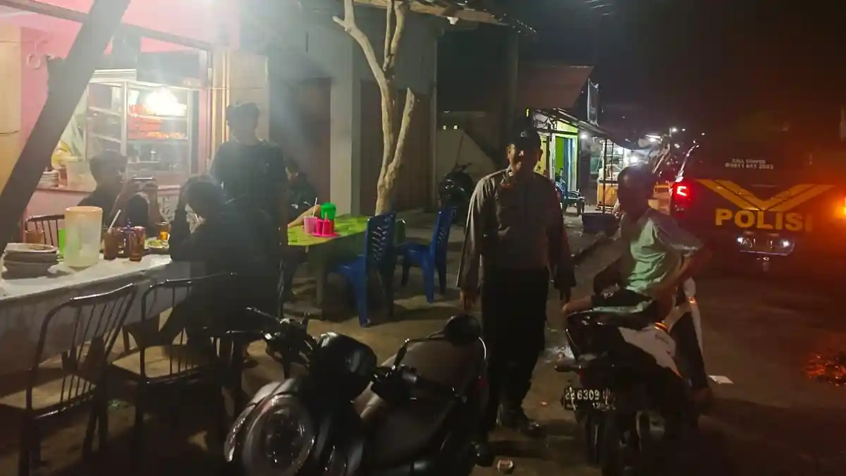 Polsek Sibolga Selatan Jaga Kondusivitas Malam Hari dengan Patroli Blue Light