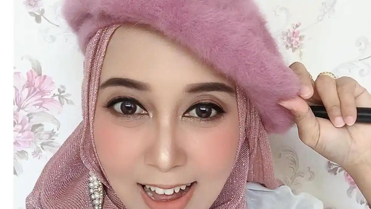 Tips Makeup untuk Kulit Wajah Berjerawat hingga Warna Tidak Merata