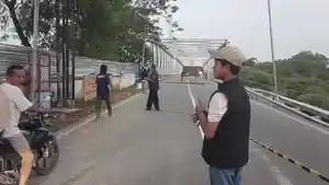 jkembatan-cipamingkis-ambles.jpg