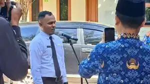 Khadafi-Syah-dilantik-menjadi-CPNS-Bawaslu-RI.jpg