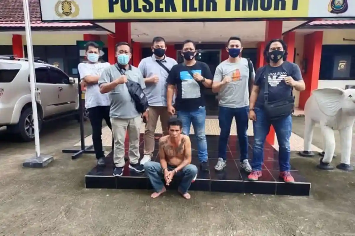 BREAKING NEWS: Akhirnya Preman Pemukul Tukang Bakso Bawah Ampera Ditangkap,