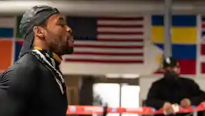 Brandon-Adams-akan-menghadapi-Caoimhin-Agyarko-di-Las-Vegas.jpg