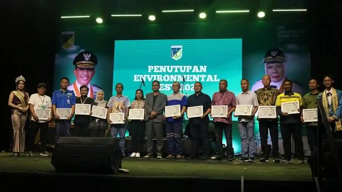 Jadi Sponsor Environmental Fest 2025, DSLNG Dapat Apresiasi DLH Sulteng