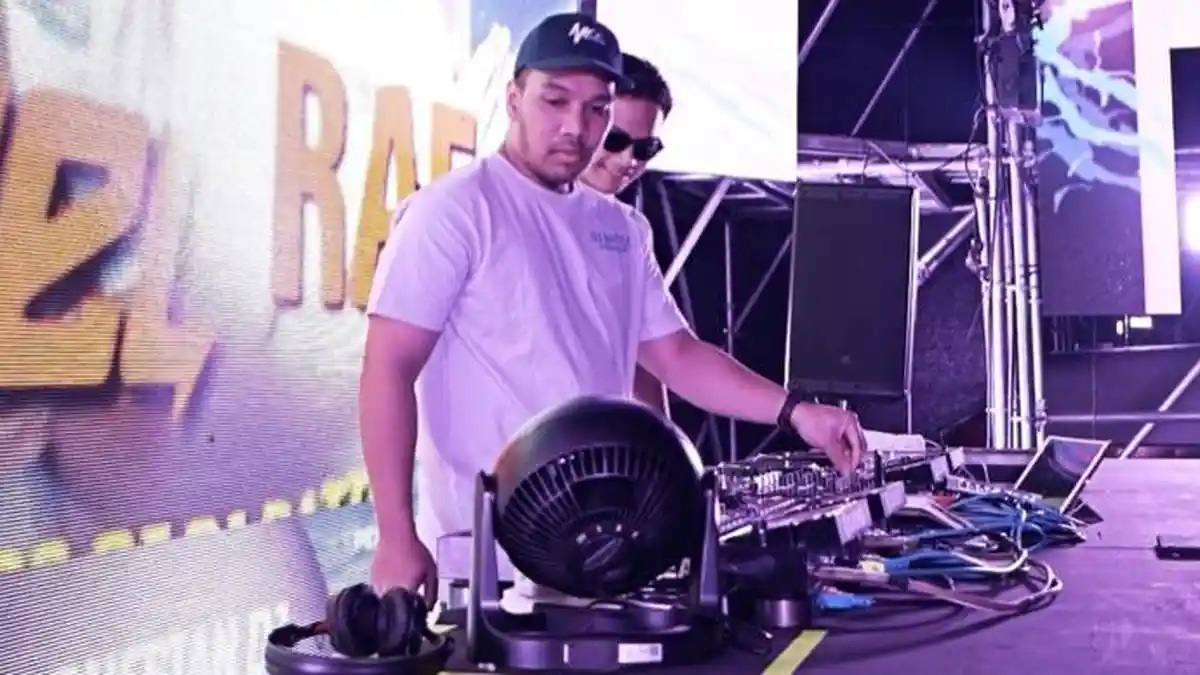 Dua DJ dari Indonesia Beraksi di It's The Ship, Manggung di Kapal ...