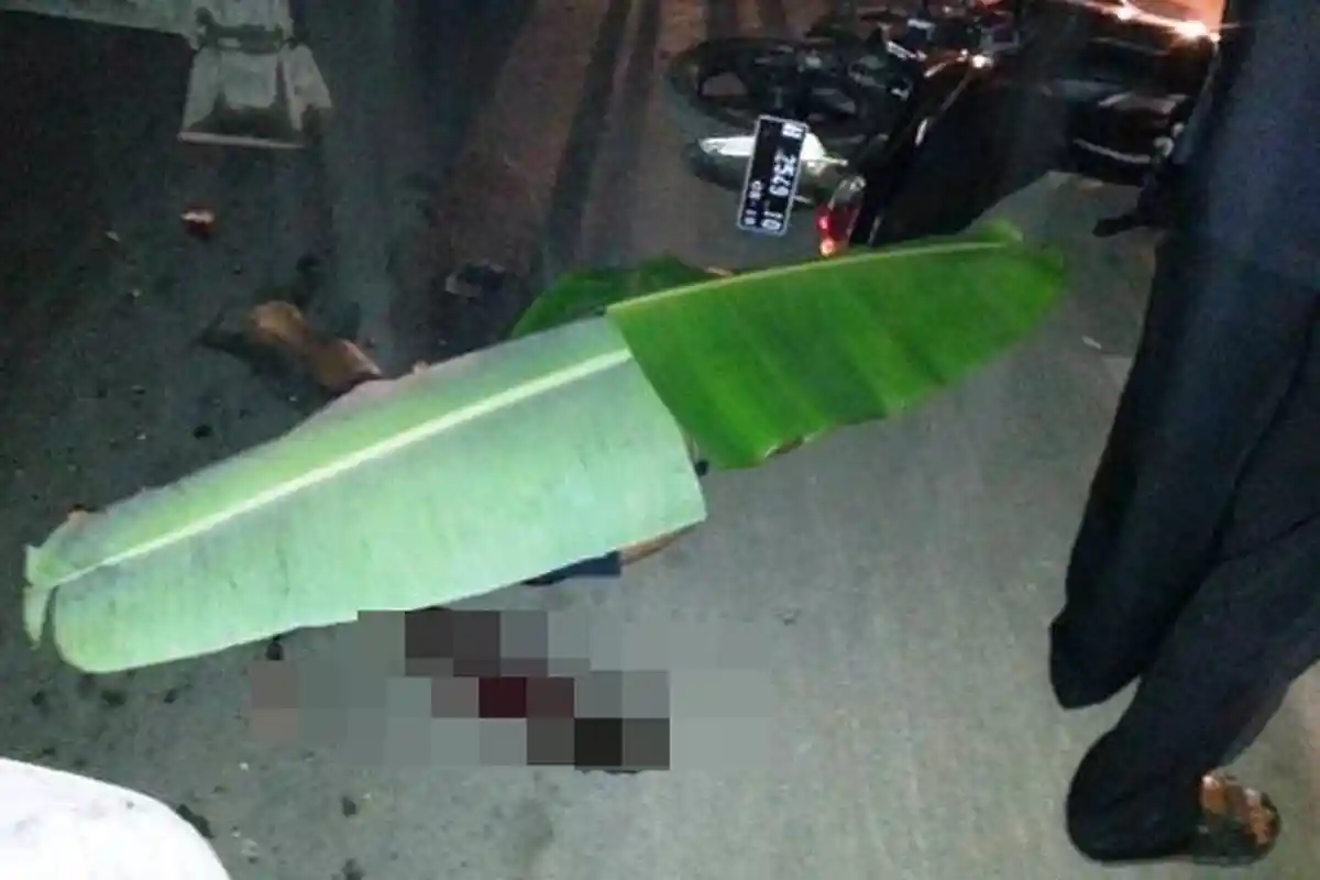 Kecelakaan Maut, Gadis Pengendara Motor Honda CBR Tewas di Tempat, Jatuh Lalu Tertabrak Mobil Damkar