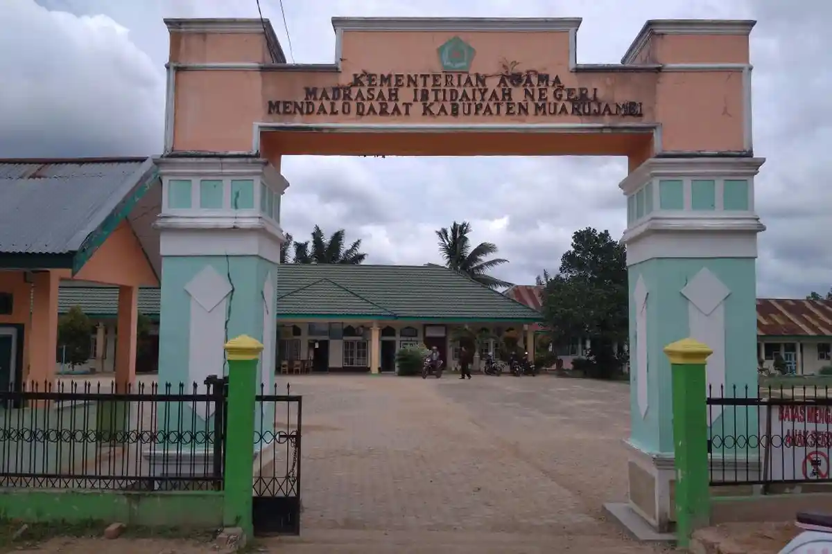 Puluhan Guru MIN Mendalo Darat Laporkan Kepsek ke Kanwil Kemenag, Tidak Puas dan Minta Diganti