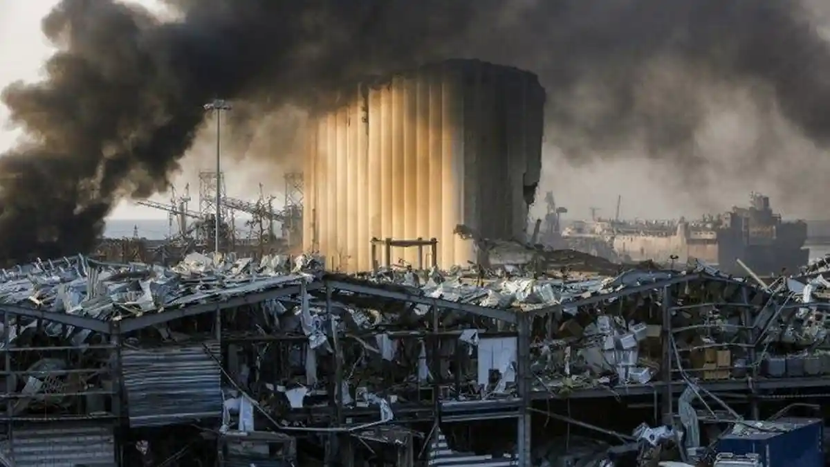 Cerita Saksi Berada Dekat Ledakan di Beirut: Saya Mengira Bangunan Akan Runtuh