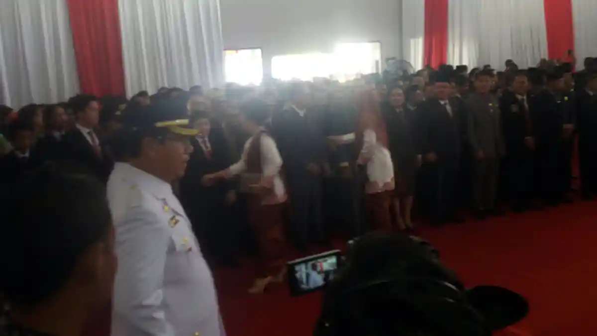 Pasangan Bupati Malinau Petahana Yansen TP - Topan Amrullah Dilantik
