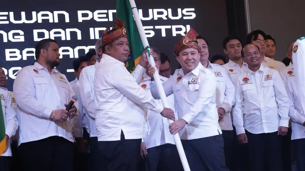 Roma Nasir Hutabarat Resmi Nahkodai Kadin Batam, Tekankan Lima Agenda Prioritas