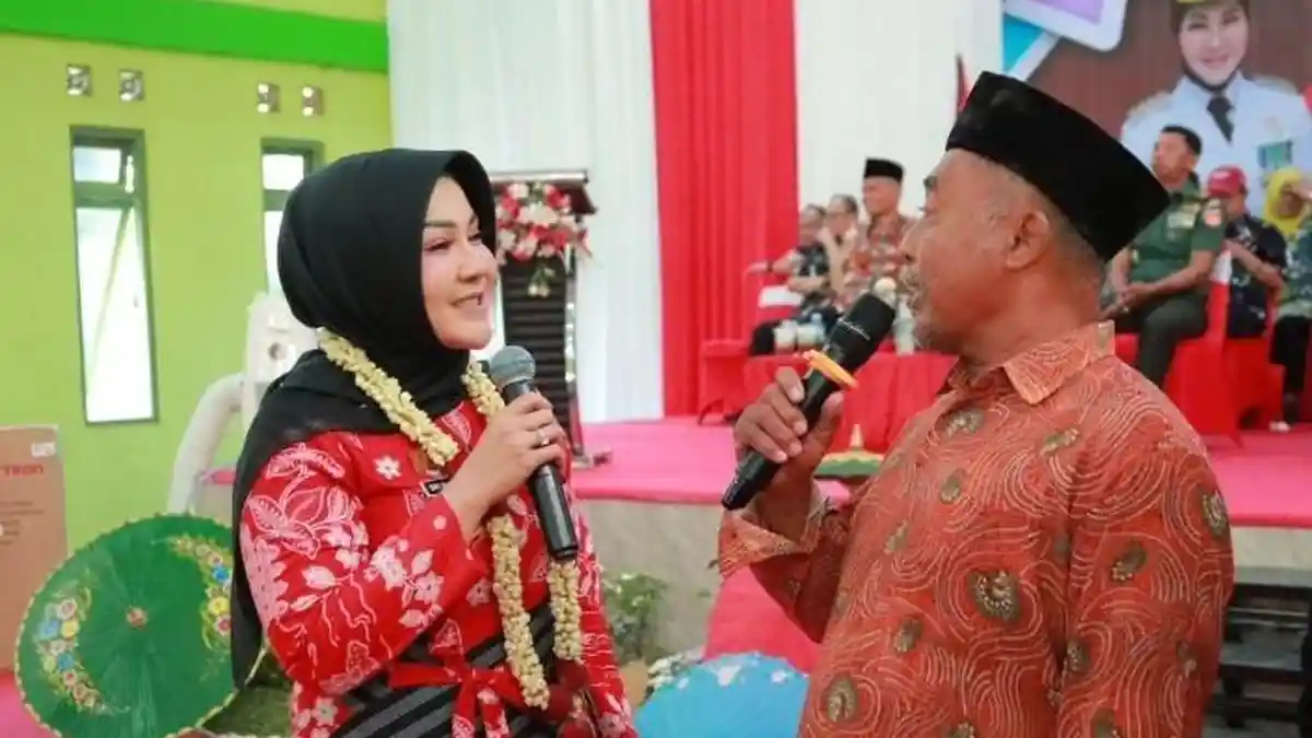 Bupati Klaten Sri Mulyani Jawab Keluhan Warga Desa Mrisen Soal Pengelolaan Sampah saat Sambang Warga