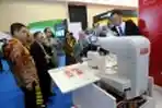 Ada Robot YuMi Karya ABB yang Mampu Sajikan Kopi