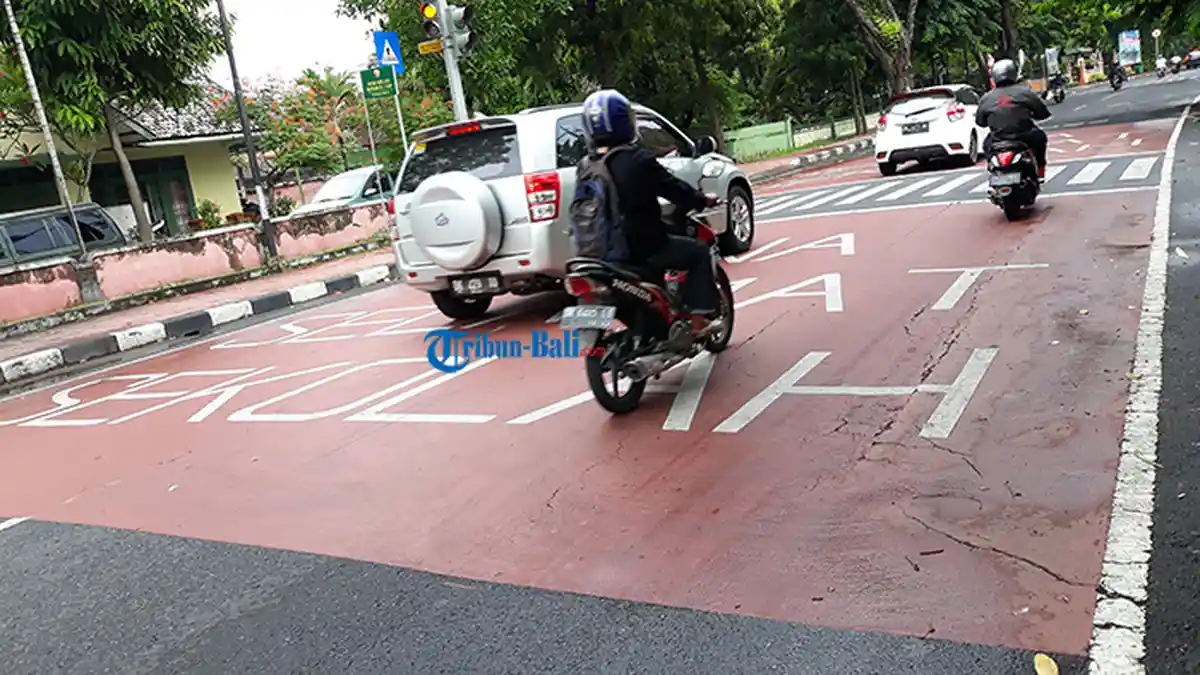 Pelantikan DPRD Denpasar Terpilih, Jalan Melati Ditutup untuk Antisipasi Kemacetan