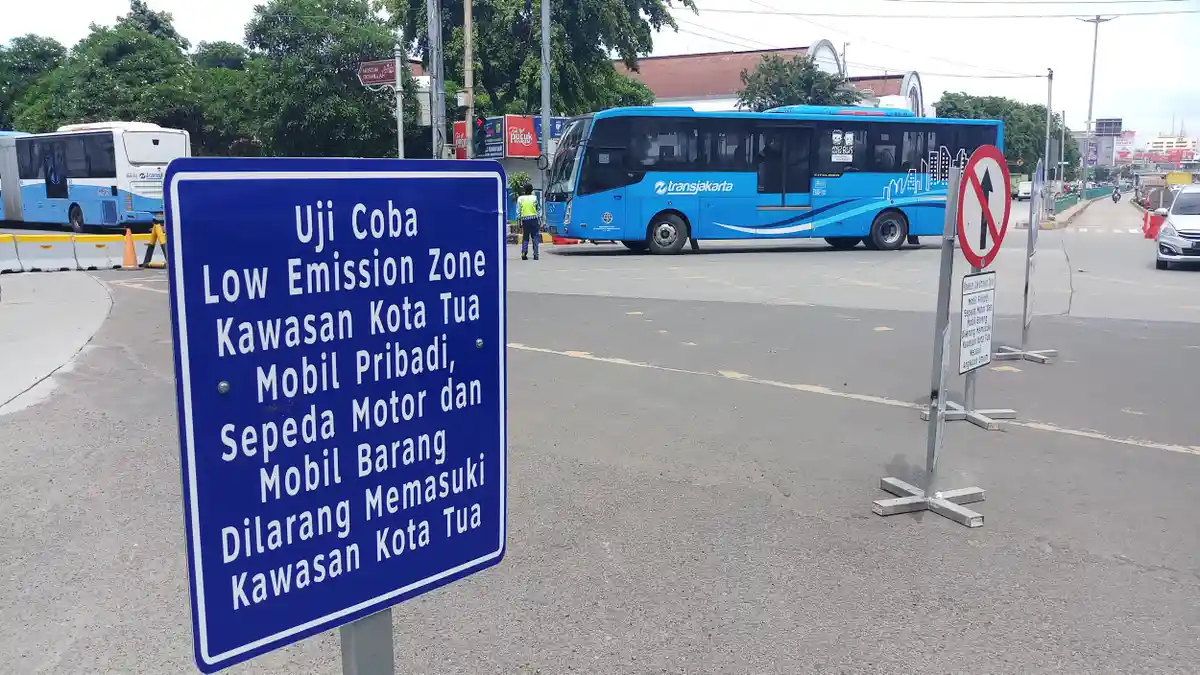 Bus Transjakarta Tetap Beroperasi Normal di Malam Tahun Baru
