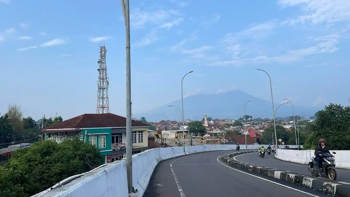 Prakiraan Cuaca Kota Bogor Kamis 7 Mei 2025, Waspada Hujan Deras Sore Sampai Malam