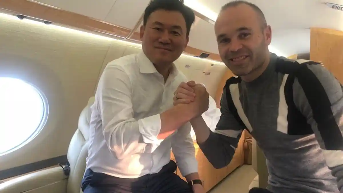 Andres Iniesta Resmi Berlabuh di Vissel Kobe