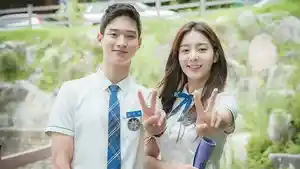 Potrer-Seol-In-Ah-dan-Jang-Dong-Yoon-ketika-membintangi-drama-korea-School-2017.jpg