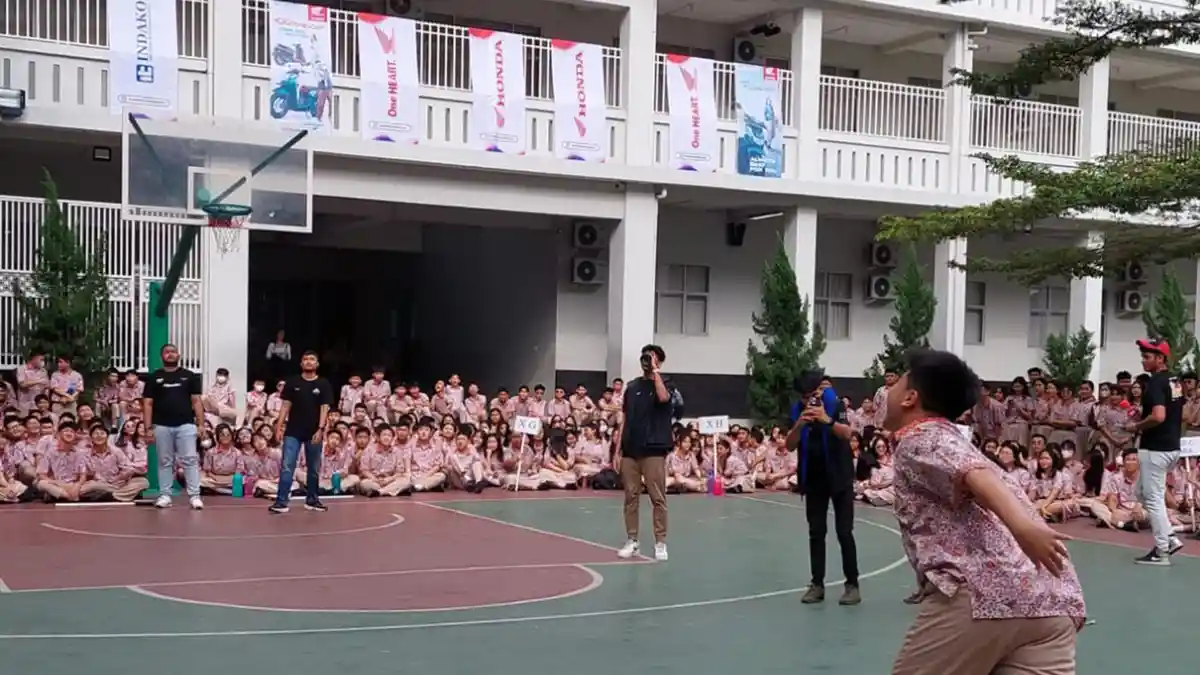 Road Show Honda DBL Bakar Semangat Pejuang Basket SMA National Plus Cinta Budaya