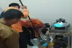 Masuk ke Dapur Warga, Ular Kobra Dievakuasi BPBD Muba