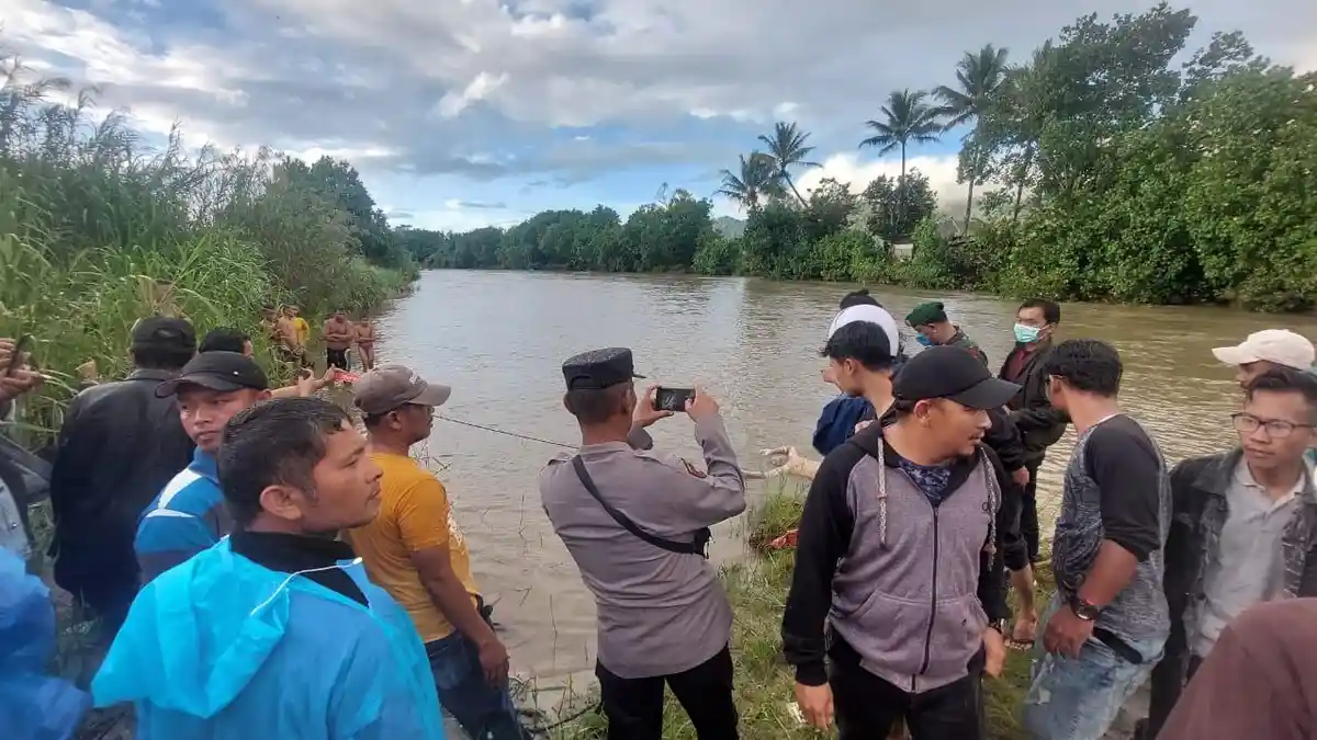 Mayat Lelaki Mr X Ditemukan Terapung di Sungai Aek Sigeaon 