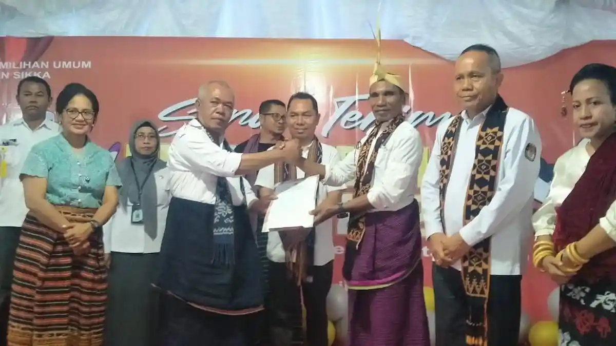 Kirab Pemilu 2024 Tiba di Kantor KPUD Sikka