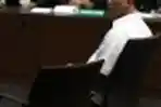 Sidang Perdana Bupati Nonaktif Lampung Tengah Mustafa