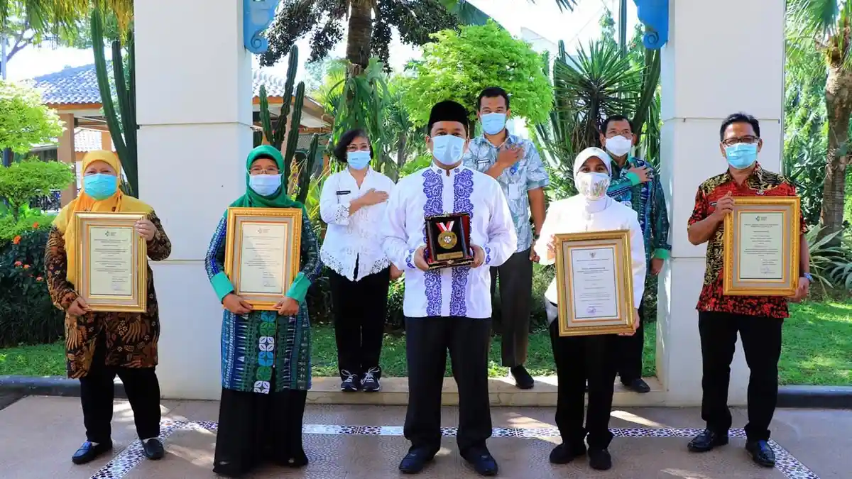 Pemerintah Kota Tangerang Terima 4 Penghargaan Sanitasi Total Berbasis Masyarakat