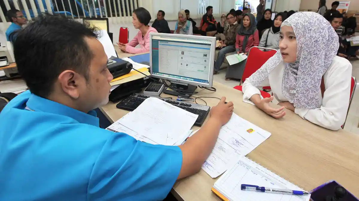 Akta Kelahiran dan KK Hilang? Cetak Dokumen Kependudukan Secara Mandiri di dukcapil.kemendagri.go.id