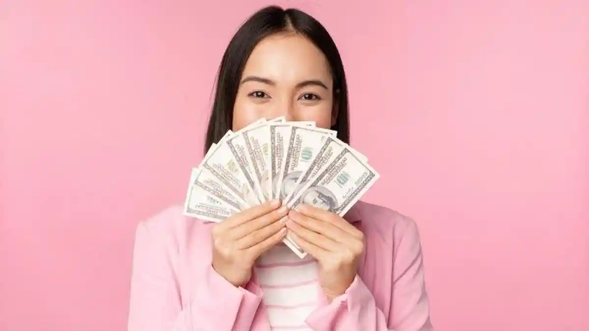 BANYAK REZEKI! 6 Zodiak Ini Super Lucky Pada Bulan September 2022, Mereka Bakal Cuan