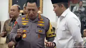 Kedekatan-Teddy-dengan-Kapolri-Listyo.jpg