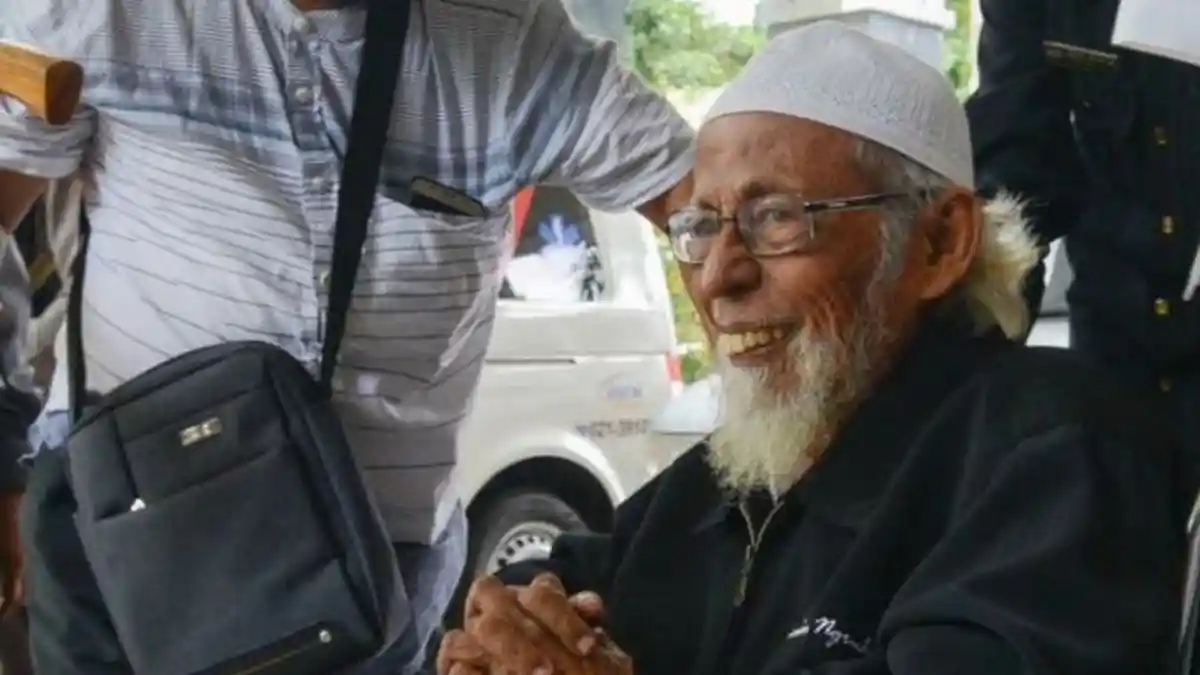 BIODATA dan Perjalanan Karier Abu Bakar Baasyir yang Bebas Murni Setelah Dihukum 15 Tahun Penjara
