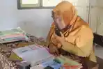 hafsah-guru-di-sumbawa-ntb-gunakan-ht-untuk-belajar-jarak-jauh.jpg