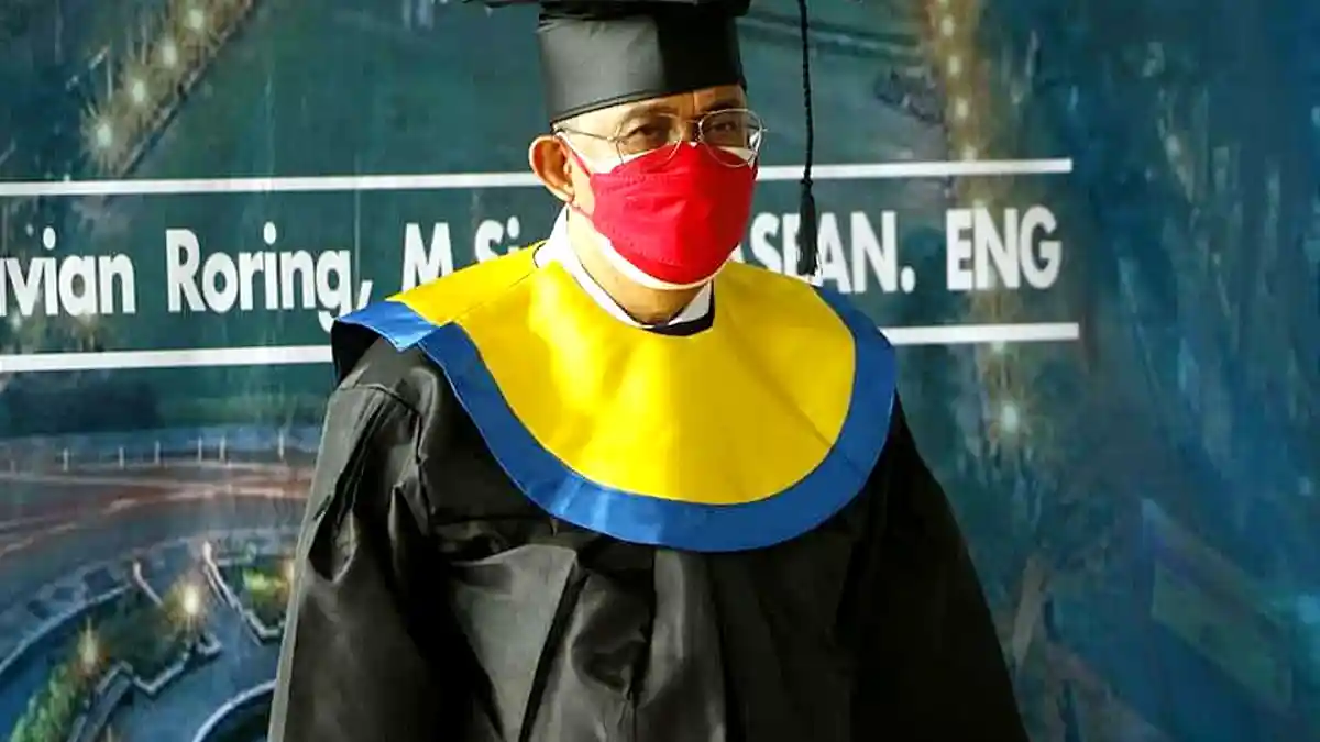Bupati Minahasa Royke Roring Raih Gelar Doktoral di Universitas ...