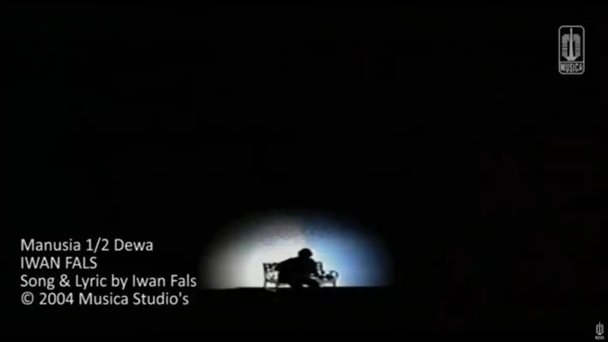 Chord Manusia Setengah Dewa - Iwan Fals, Lengkap dengan Link Download MP3