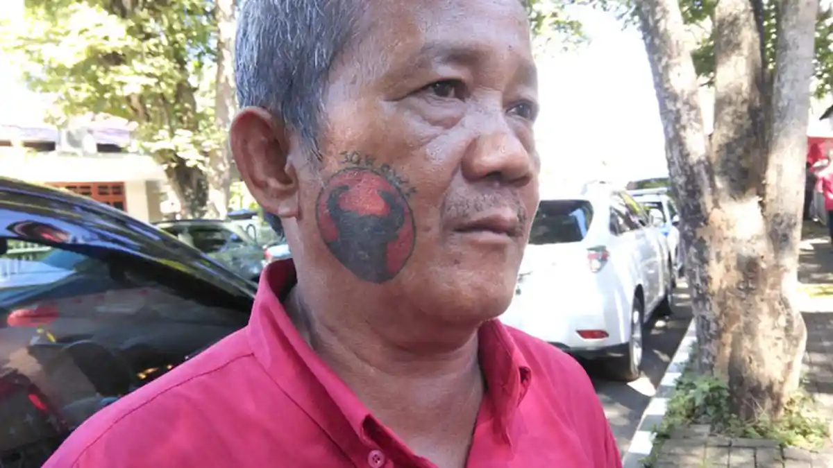 Kisah Jantje 'Si Banteng 17' Rela Teto Lambang PDIP dan Nama Jokowi di Wajah