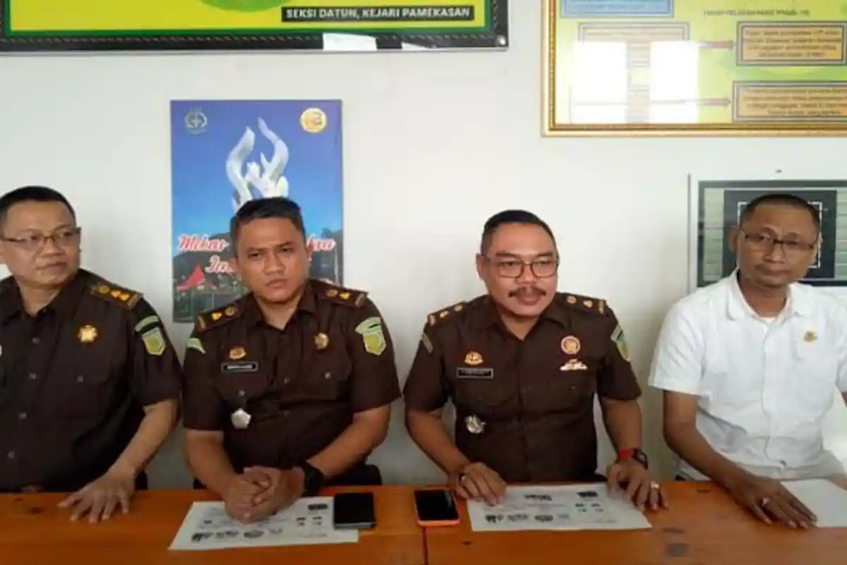 Kejari Pamekasan Tangani 136 Kasus Dalam 6 Bulan, Mulai DBHCT, Rokok Ilegal Sampai Sosialisasi ADD