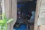Cerita Pilu Paradila, Ibu Tunggal di Kepahiang yang Tinggal di Rumah Berdinding Bambu