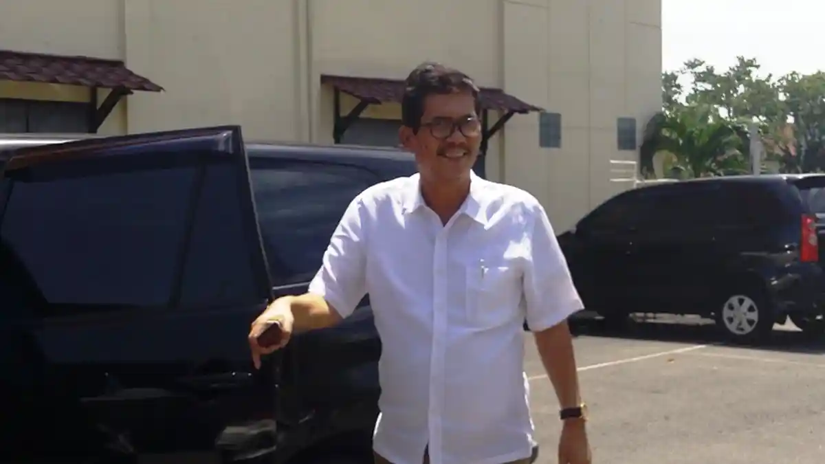 Baru Keluar Opname, Efendi Panjaitan Penuhi Panggilan KPK