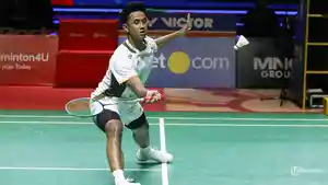 Pebulutangkis-tunggal-putra-Indonesia-Alwi-Farhan-bertanding.jpg