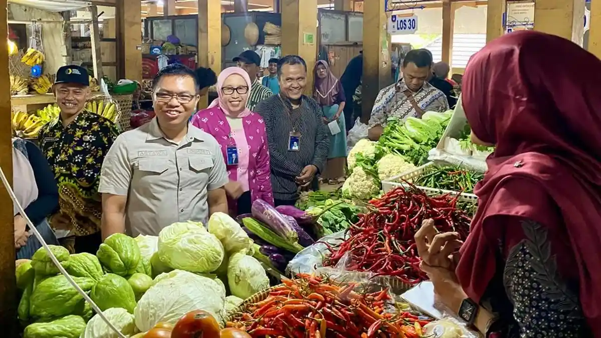 Sidak ke Pasar Beringharjo, Bapanas Pastikan Stok dan Harga Pangan di Kota Yogya Stabil