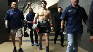 Richard-Torrez-kalahkan-Brandon-Moore.jpg