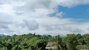 Sejumlah-daerah-di-Sulawesi-Utara-pada-Selasa-7-April-2026-diperkirakan-akan-dilanda-hujan-ringan.jpg