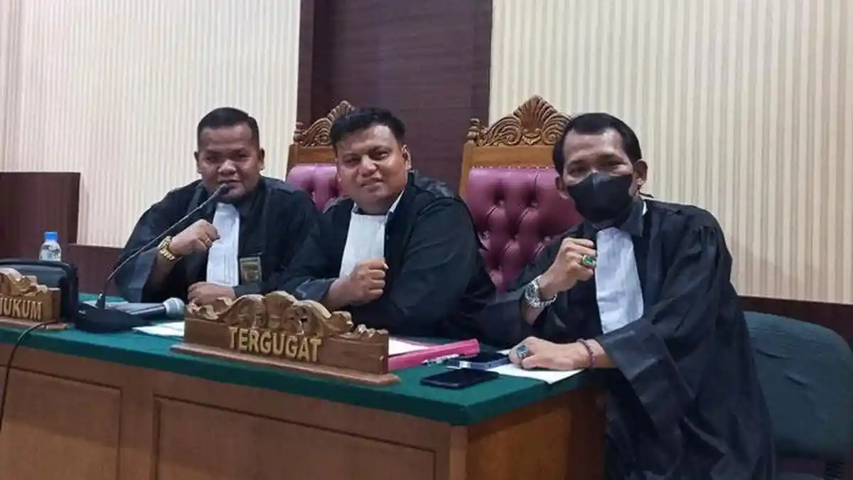 Pengacara Terdakwa Korupsi Dana BOS SMKN 1 Batam Minta Dakwaan Batal Demi Hukum