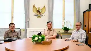 20260611-Jusuf-Kalla-berbincang-dengan-Presiden-Prabowo.jpg