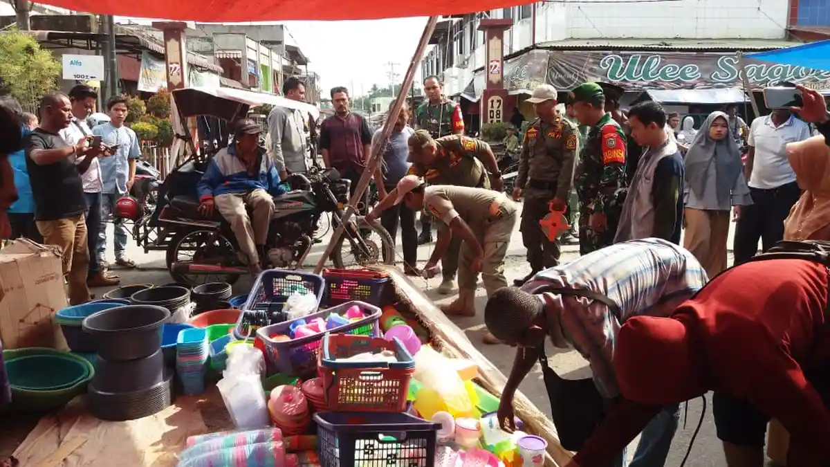 Protes Penempatan Lapak Baru, Pedagang Pasar Upah Mogok Jualan