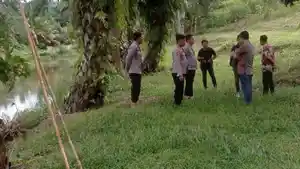 Polisi-Datangi-TKP-Bocah-Tenggelam.jpg