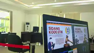 DPRD-Provinsi-Gorontalo-menggelar-sidang-etik-untuk-Wahyudin-Moridu-Senin-2292025.jpg