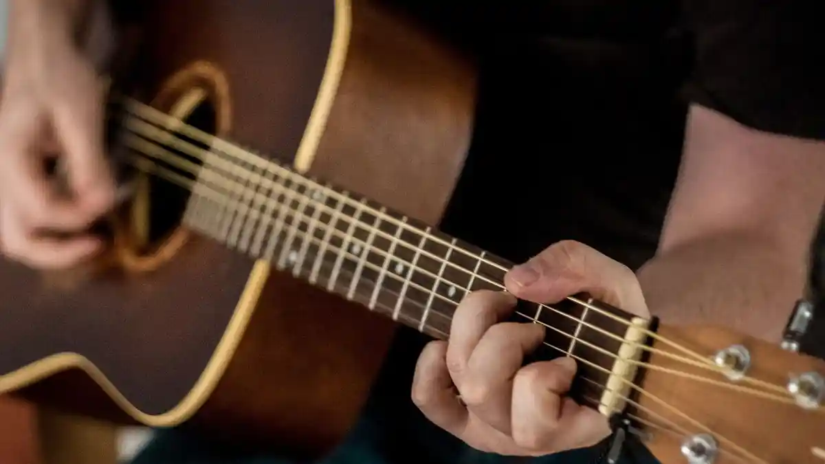 Chord dan Lirik Lagu Batak Pariban dari Jakarta By Suryanto Siregar