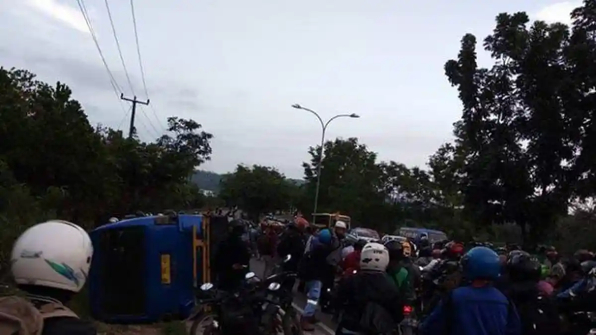 5 Hari Jelang Nikah, Calon Istrinya Meninggal Ditabrak, Pria Ini Menangis di Kamar Jenazah